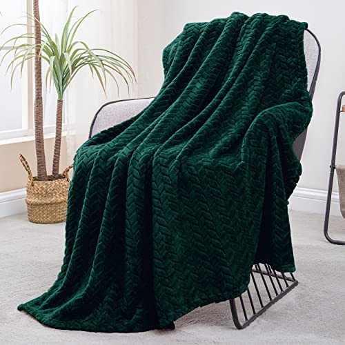 Exclusivo Mezcla Large Flannel Fleece Throw Blanket, 50x70 Inches Soft Jacquard Weave Leaves Pattern Blanket for Couch, Cozy, Warm, Lightweight and Decorative Forest Green Blanket