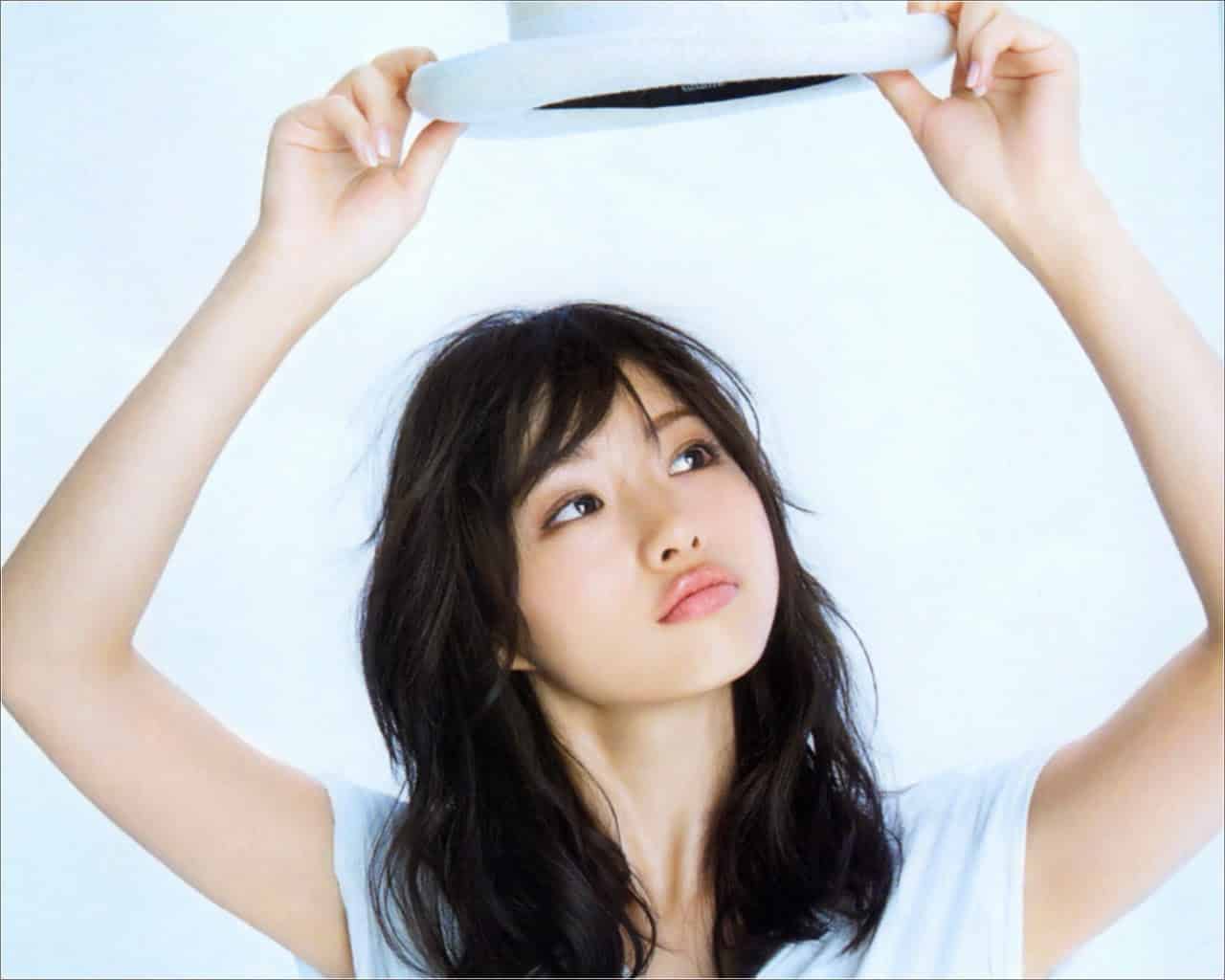 Top 10 Most Beautiful Japanese Actresses in 2015