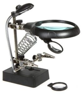 4. Docooler Magnifying Lamp